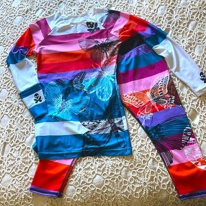 Super cute cycling/fitness set badass Betty designs, capri/long sleeves shirt